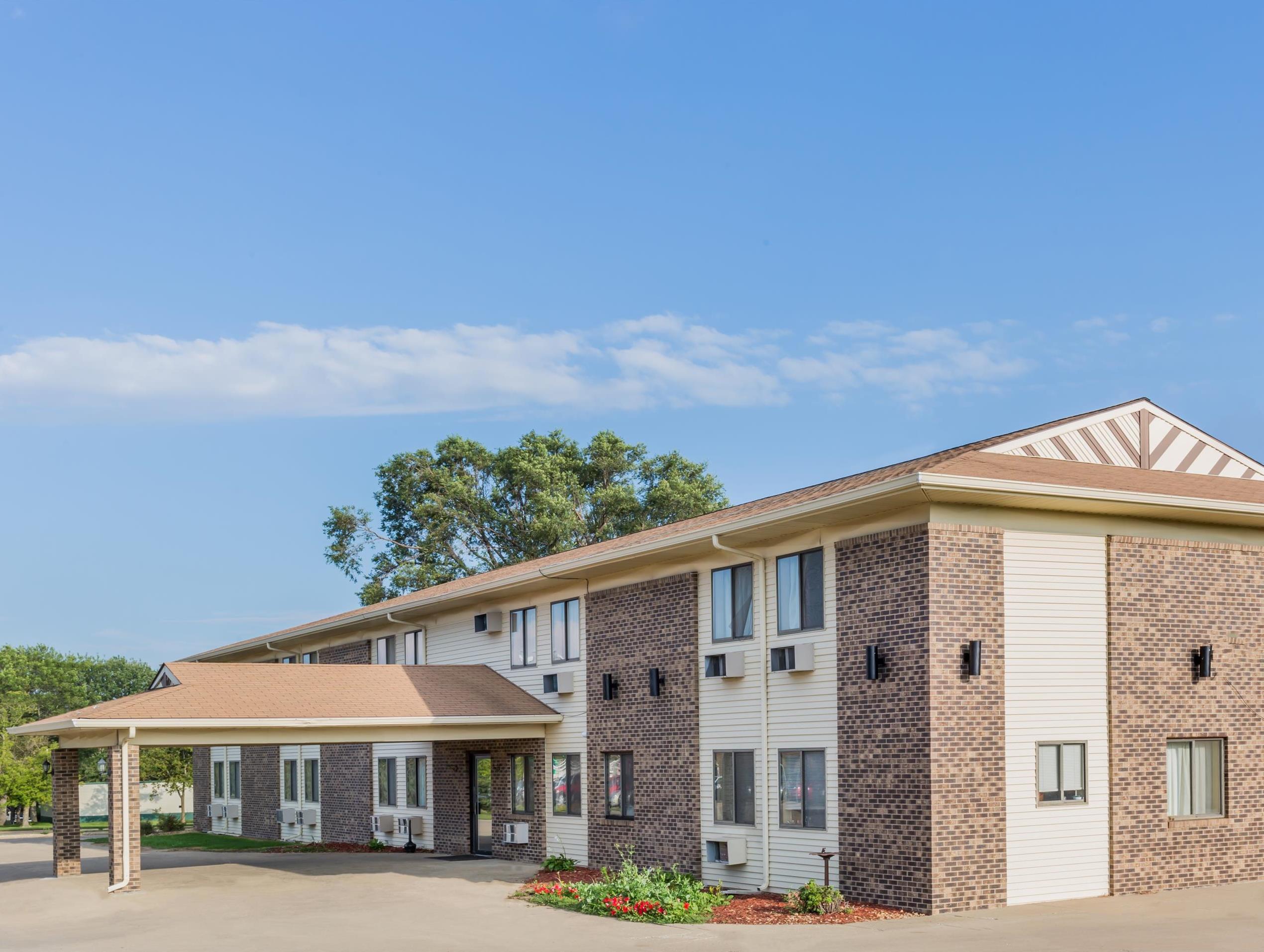 Super 8 By Wyndham Madison Hotel Buitenkant foto